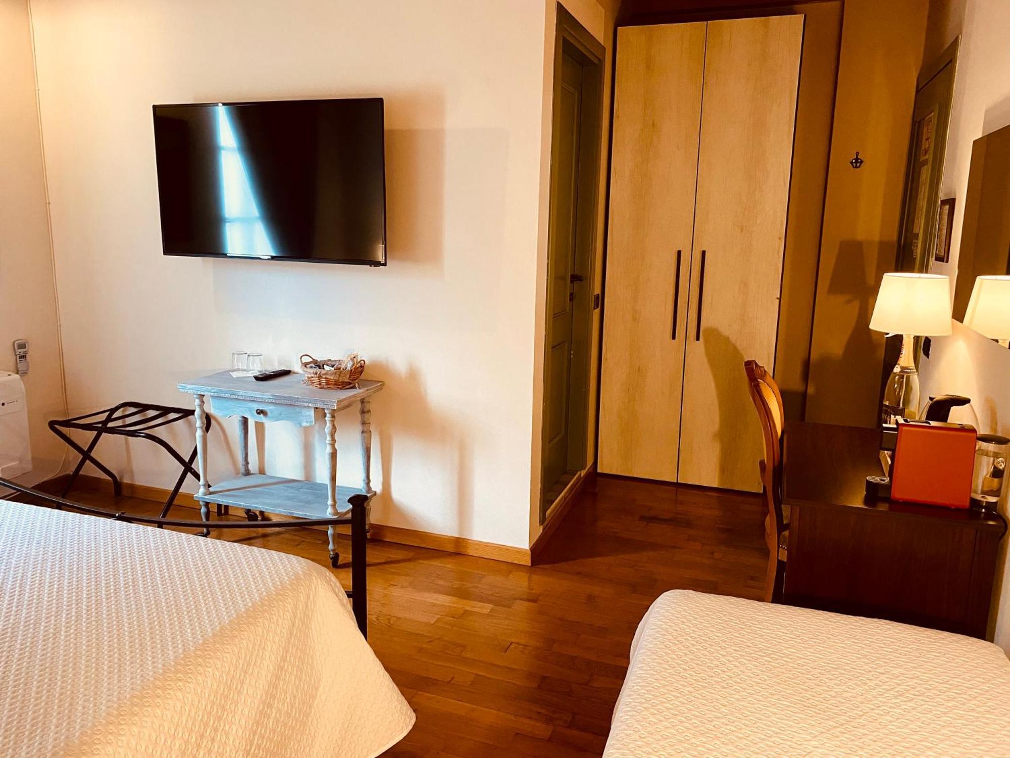 La Casina Hotel Dello Bagian luar foto