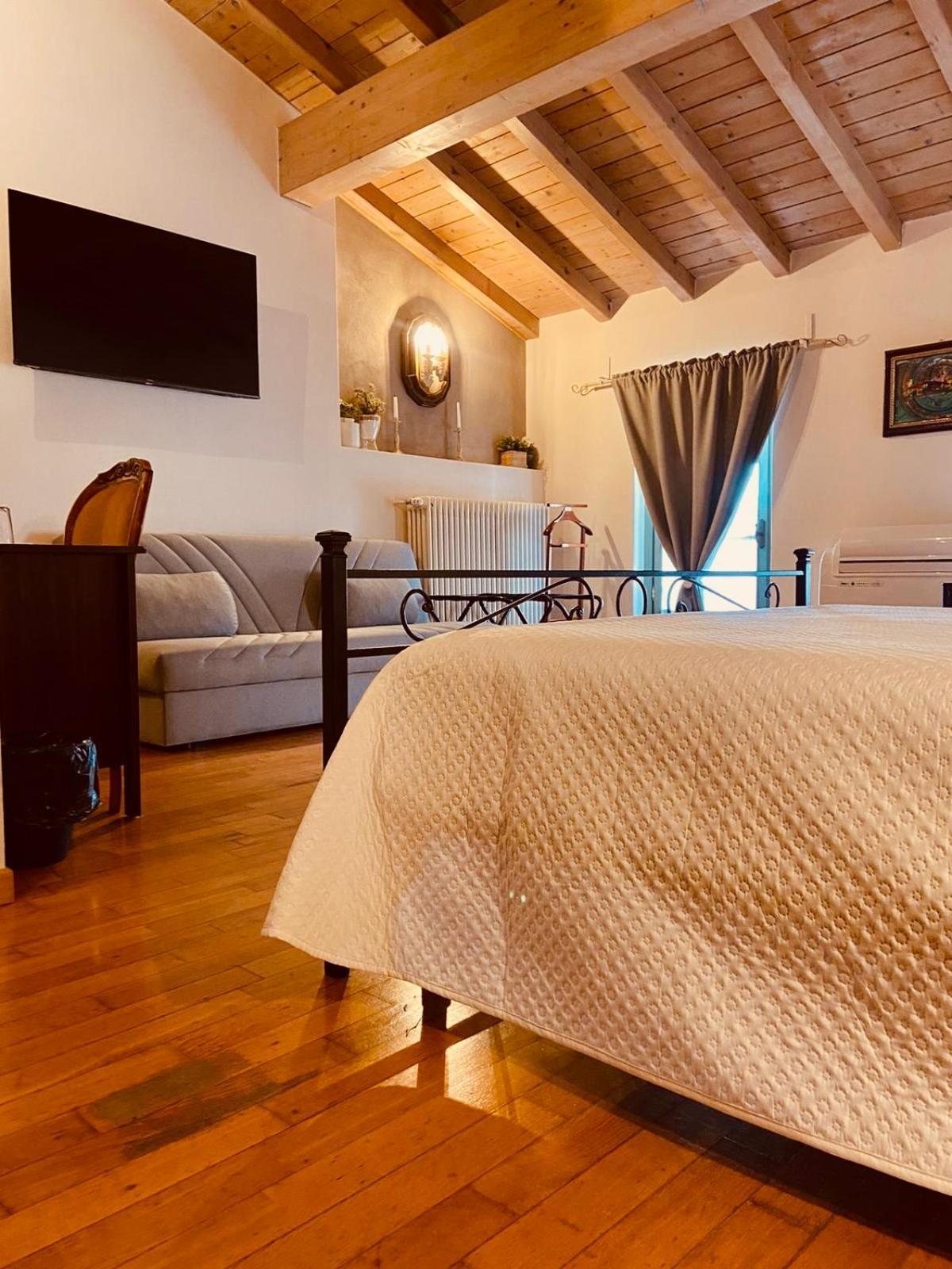 La Casina Hotel Dello Bagian luar foto