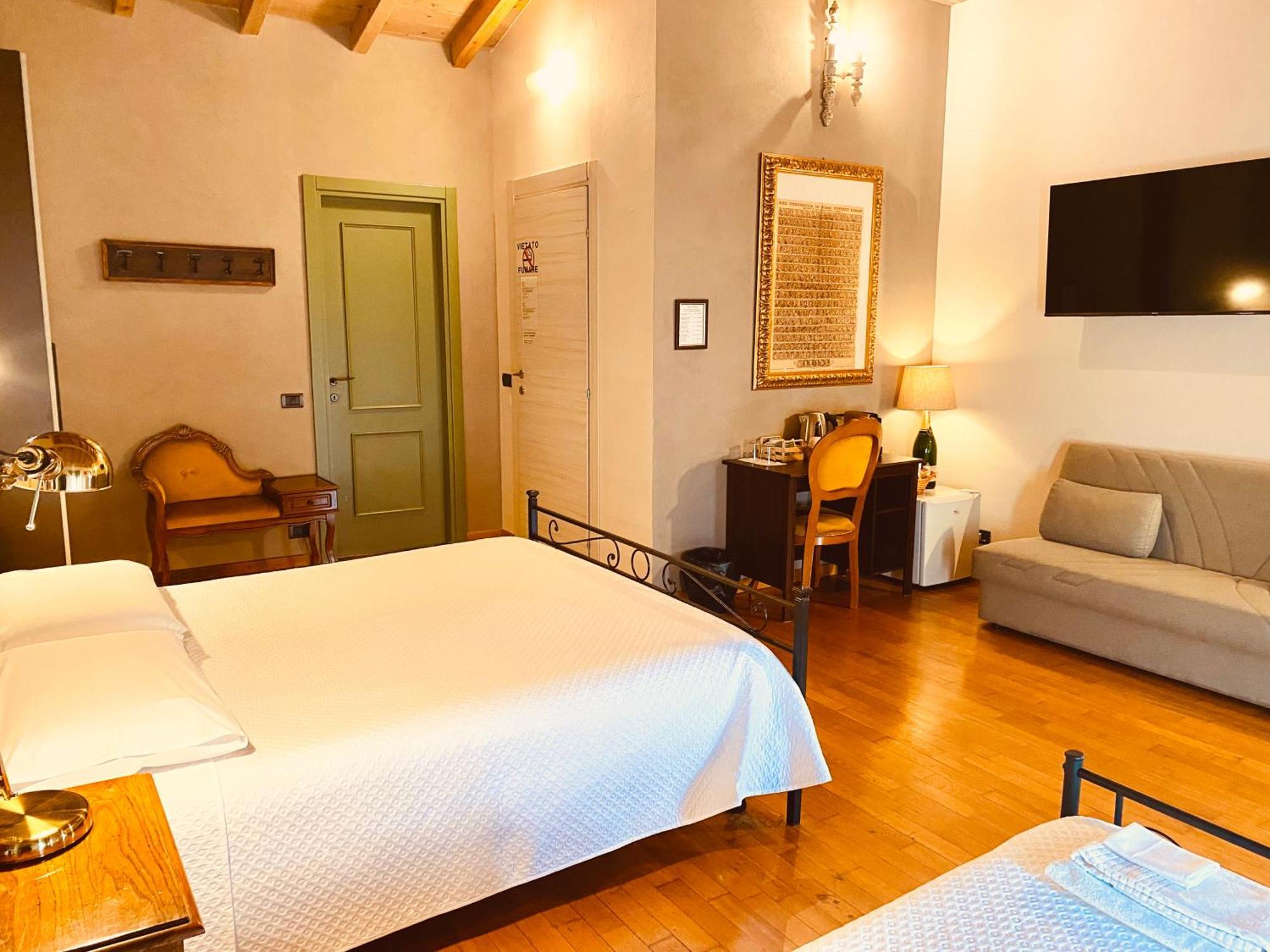 La Casina Hotel Dello Bagian luar foto